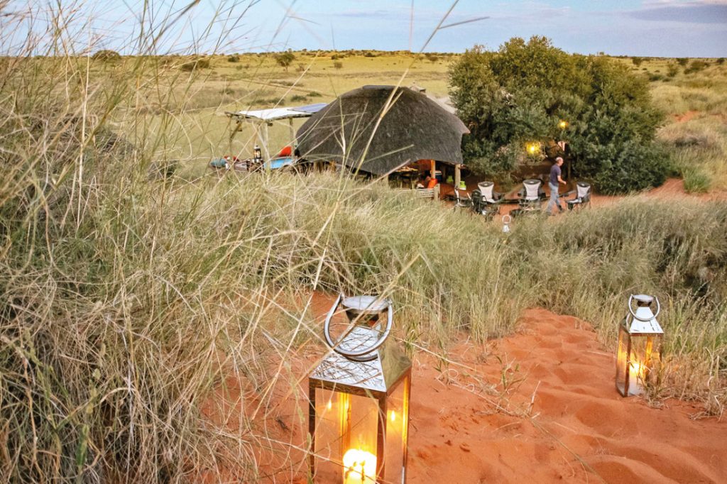 Namibia Trans Kalahari Walk Wanderung Dunes Camp Iwanowskis Reisen - afrika.de