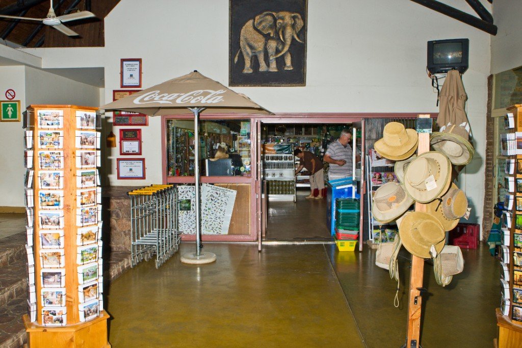 Südafrika Krüger National Park Camp Olifants Shop Iwanowskis Reisen - afrika.de