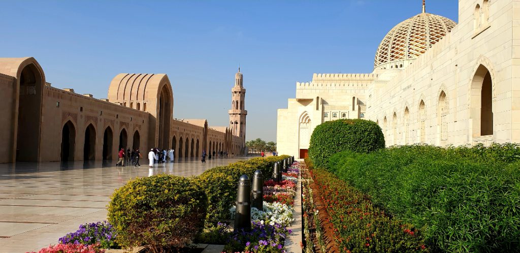Oman Muscat Sultan Qaboos Moschee Iwanowskis Reisen - afrika.de
