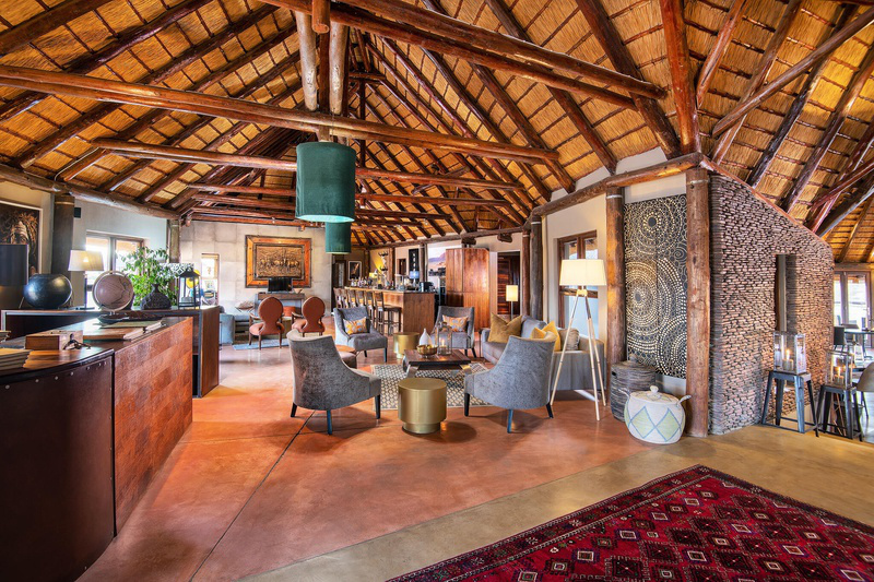 Namibia Sesriem Hoodia Desert Lodge Lounge Iwanowskis Reisen - afrika.de