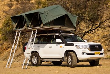 Namibia Africa on Wheels 4x4 Mietwagen ausgestattet 2 Dachzelte Iwanwoskis Reisen - afrika.de