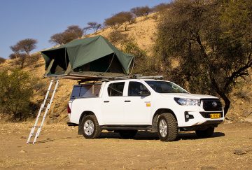 Namibia Africa on Wheels 4x4 Mietwagen ausgestattet Dachzelt Iwanwoskis Reisen - afrika.de