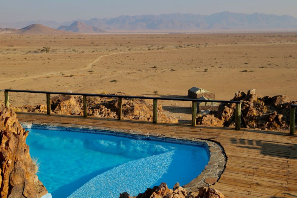 Namibia Sesriem Elegant Desert Camp Ausblick Iwanowskis Reisen - afrika.de