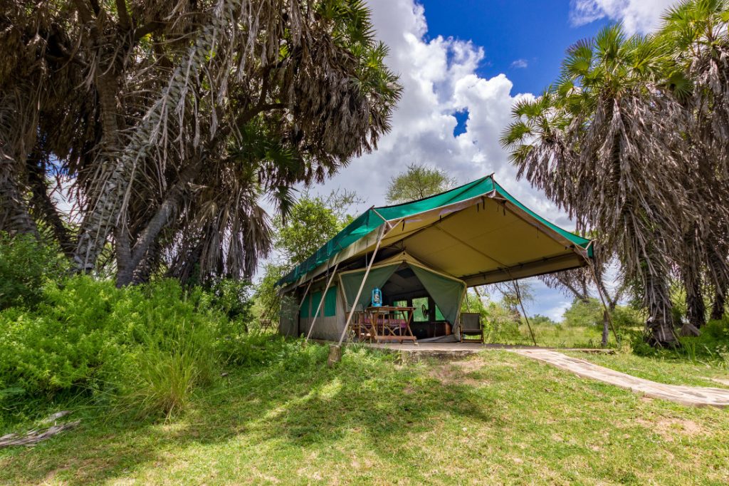 Tansania Selous Game Reserve Lake Manze Tented Camp Safarizelt Iwanowskis Reisen - afrika.de