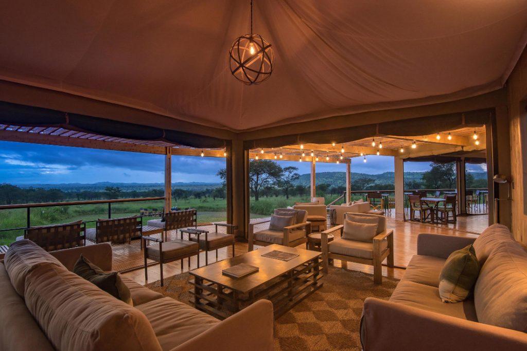 Tansania Serengeti Dunia Camp Lounge Iwanowskis Reisen - afrika.de