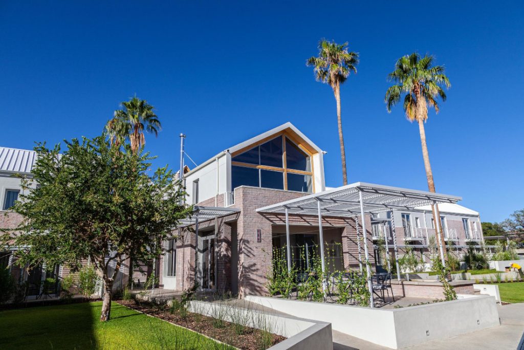 Namibia Windhoek Luxury Suites Iwanowskis Reisen - afrika.de