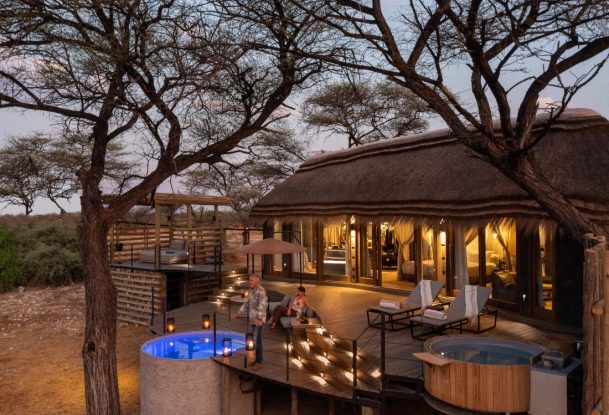 Namibia Onguma Nature Reserve Camp Kala Suite Terrasse Iwanowskis Reisen - afrika.de
