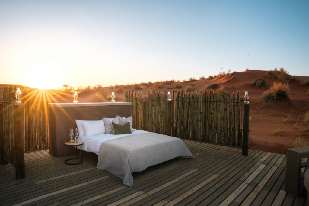 Namibia NamibRand Nature Reserve Wolwedans Dune Camp Star Bed Iwanowskis Reisen - afrika.de