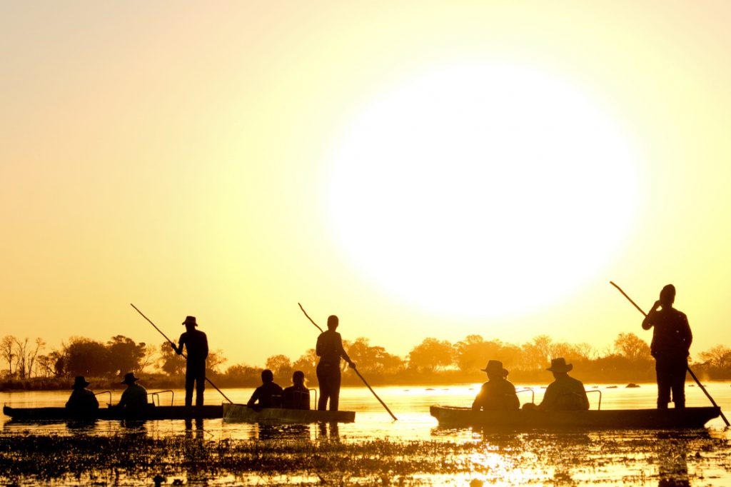 Botswana Okavango Delta Mokoro Sunway Ole Gedlich Iwanowskis Reisen - afrika.de