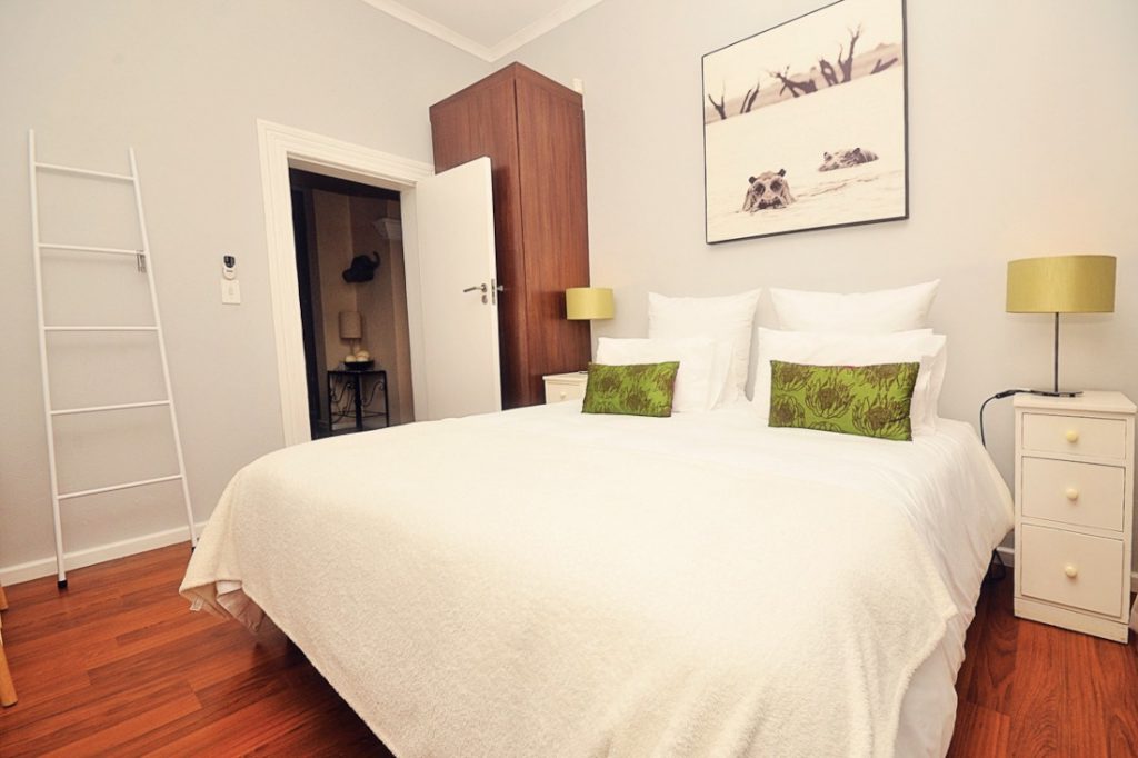 Südafrika Kapstadt Cactusberry Lodge Zimmer Iwanowskis Reisen - afrika.de